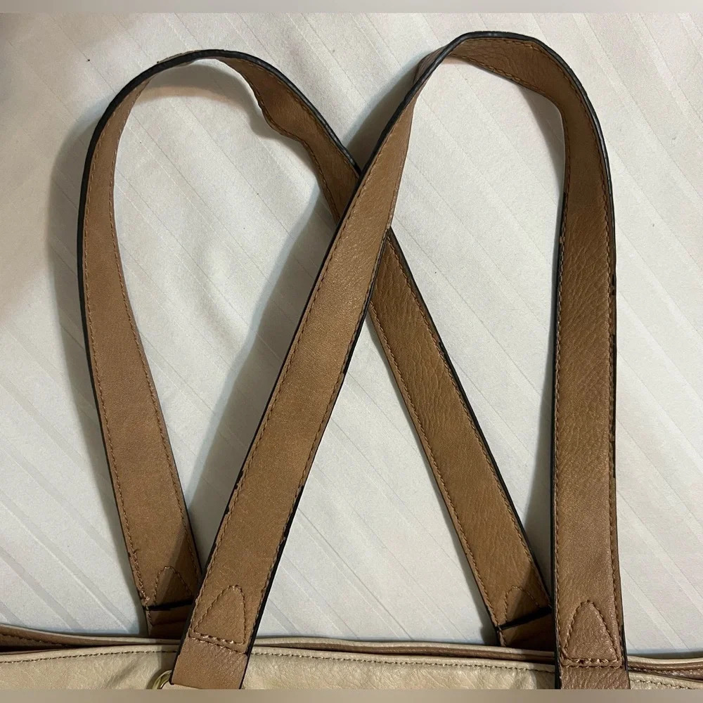 LaTique Ellis Bowtique Shoulder Bag Purse - Picture 9 of 13
